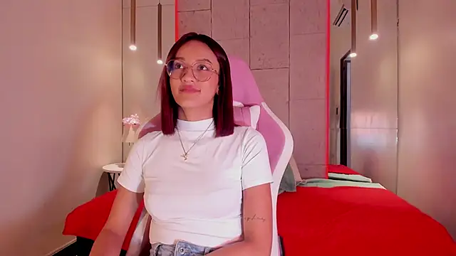 daphne_courtis webcam