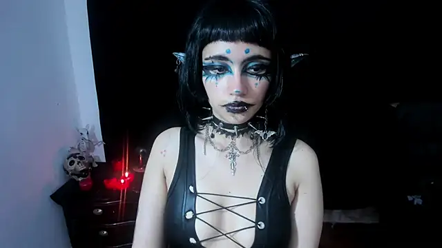 yueeclipsa - Yueeclipsa's free webcam - UK Sex Cams