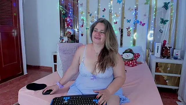 AnyelaGitanaMature webcam