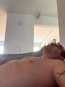 couplelatinalovers - CoupleLatinaLovers's free webcam - UK Sex Cams