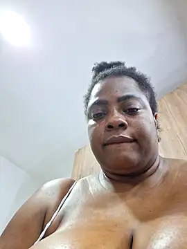 Webcam Model (GoddessCarrie) is live