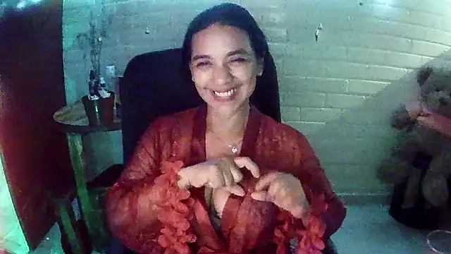 MiiaVelasquez webcam