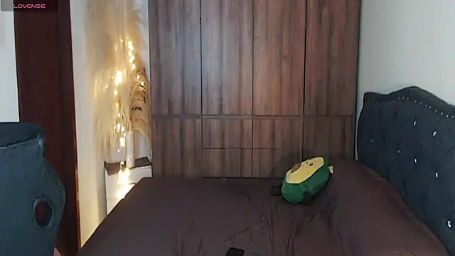 melani_ferraraa_ webcam