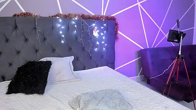 Nicole_Brown1126 webcam