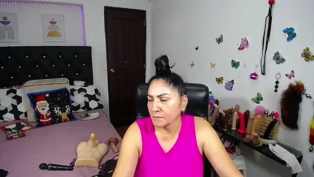 mature_bigboobs10 webcam