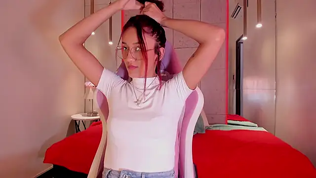 daphne_courtis webcam