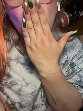 Sophia_Weest99 webcam