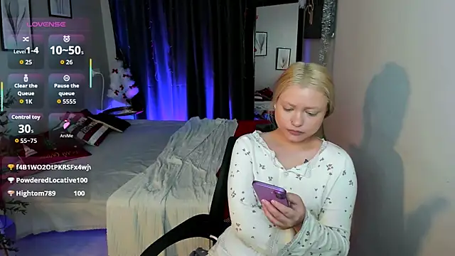 Millie_Vanillies webcam