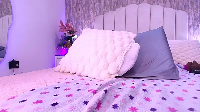 raven_lilith_ webcam