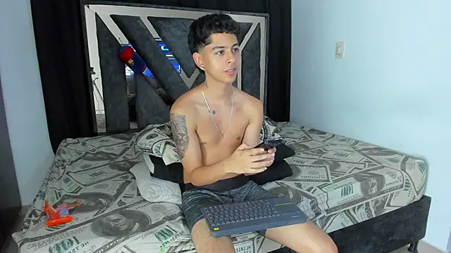 Gomez_c_ webcam
