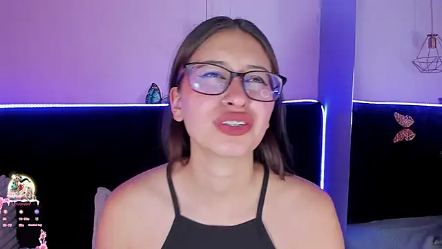 Anastasia_Whitee webcam