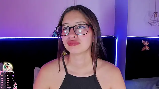 Anastasia_Whitee webcam