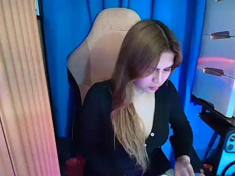 MissFlammaraa webcam