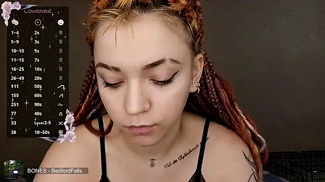 NoMoreCIothes webcam