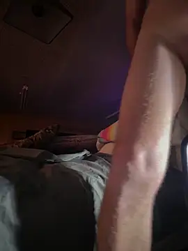 THE-CHAMPLOVENIPPLES73 webcam