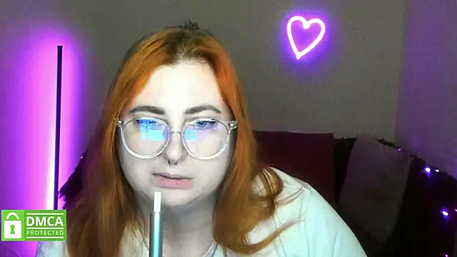 Alicia_love00 webcam