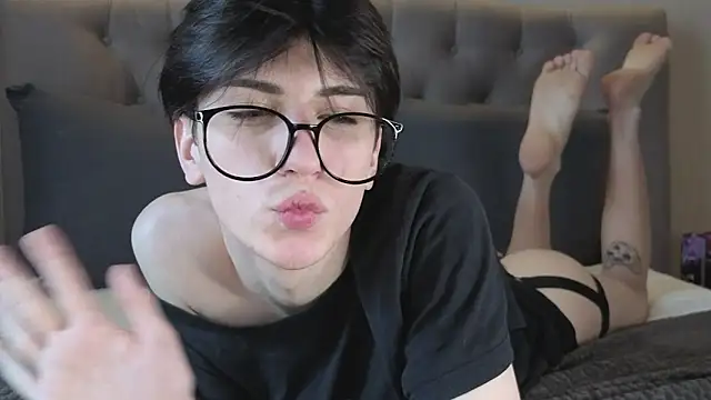 Oliver_star_boy_ webcam