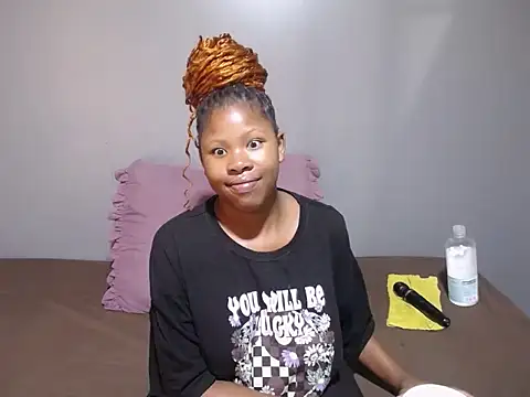 TemptingCloeXx webcam