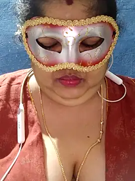 tamilthanushri webcam