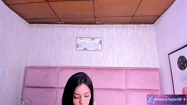 hannataylor - HannaTaylor's free webcam - UK Sex Cams