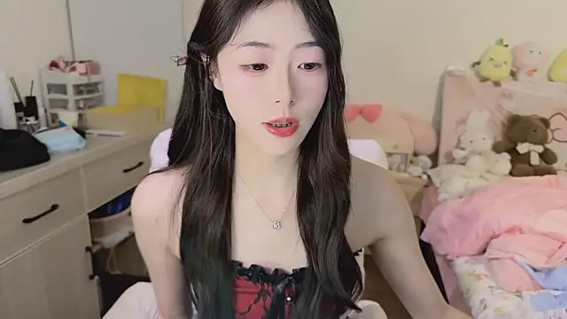 Onecutelittle webcam