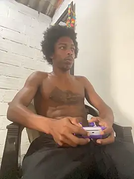 Larry-n-clouds webcam