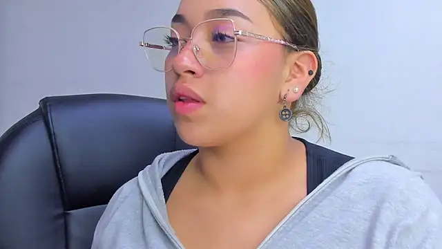 IsabellRodriguez18 webcam