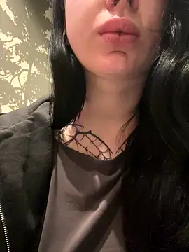 AlishaOfThorns webcam