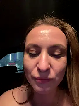 Webcam Model (OlgaBuzzz) is live