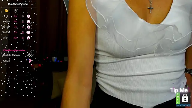 Alianna_Solo_Kisses webcam