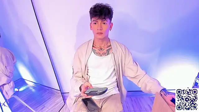 Axel_InkShade_ webcam