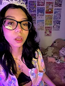 Webcam Model (Valen-Foxx1) is live