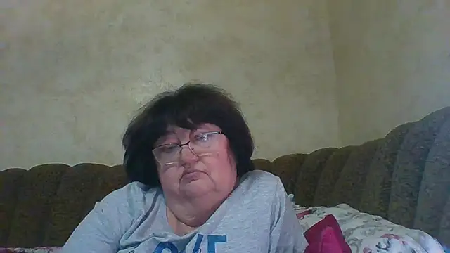 milasky5303 - MilaSky5303's free webcam