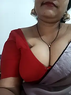 Webcam Model (Nyra-23) is live