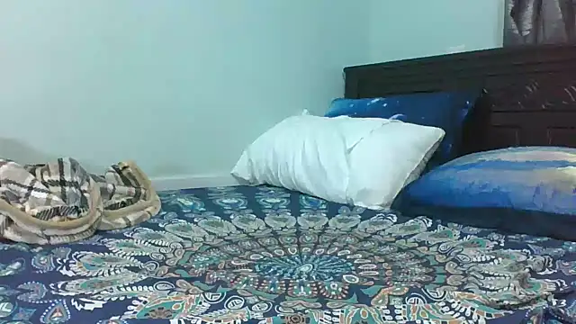 huge_bootybae - Huge_Bootybae's free webcam - UK Sex Cams