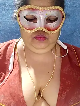 Webcam Model (tamilthanushri)  is live.Free join now!