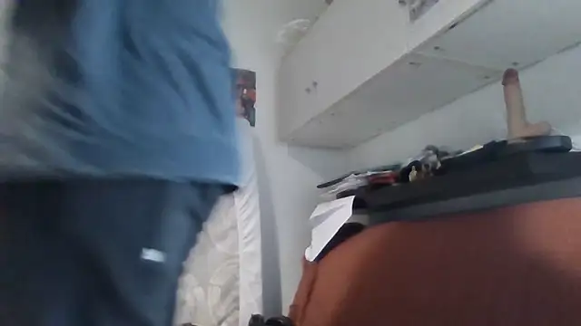 whatYwantMorrre webcam