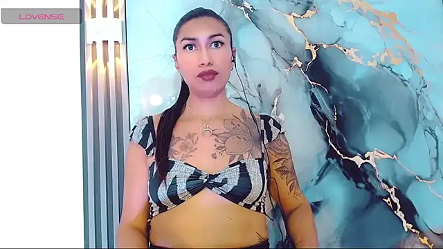 khiara_moretti webcam