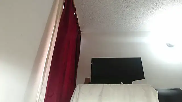 EmmyHornyDirty webcam