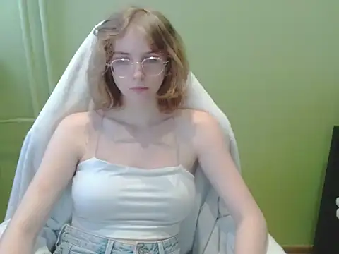 juicyPenny webcam