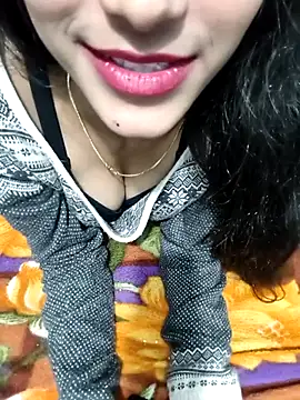 Webcam Model (Yours-Zeenat)  is live.Free join now!