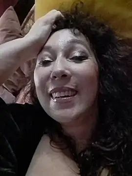 gypsyesmeralda - GypsyEsmeralda's free webcam - UK Sex Cams