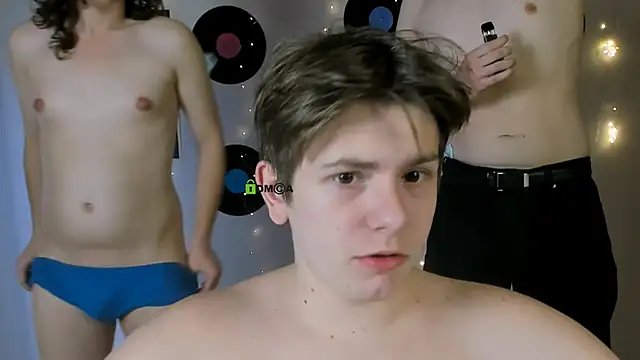 adrian_hart live cam screenshot males on Porngall – Porn Galleries & Live Cams