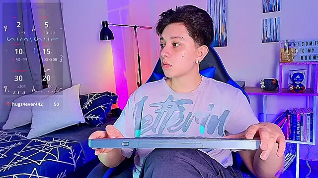 aronmiller_ofi - Aronmiller_ofi's free webcam - UK Sex Cams