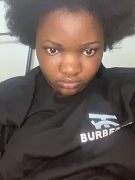 sweet18creamybigpussy webcam