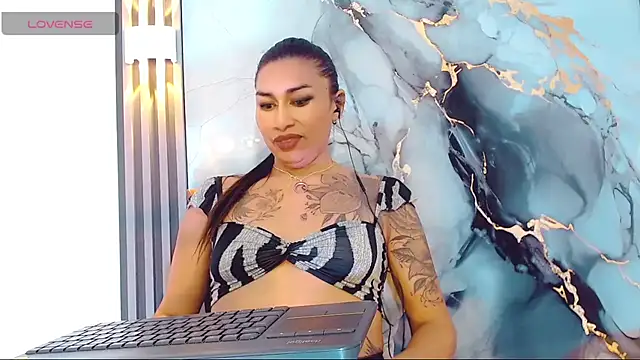 khiara_moretti webcam