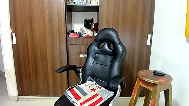 miss_bigcockts webcam