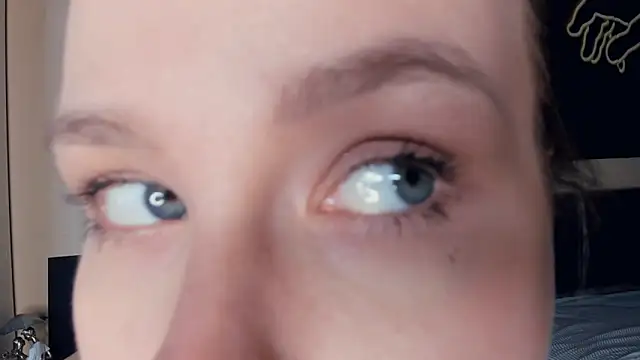 MaliaBourraine webcam