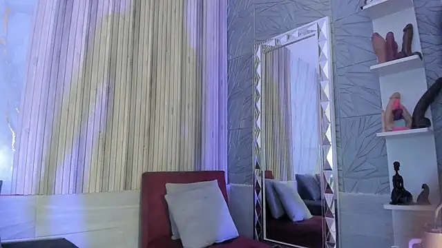 BriannaChelsea webcam