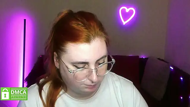 Alicia_love00 webcam